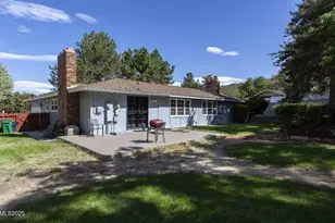 7050 Pembroke Dr, Reno, NV 89502 - Photo 28