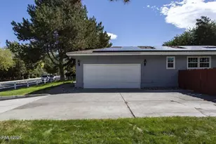 7050 Pembroke Dr, Reno, NV 89502 - Photo 4