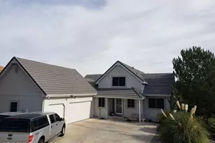 3595 Rocky Ridge Ct, Sparks, NV 89431 - Photo 2