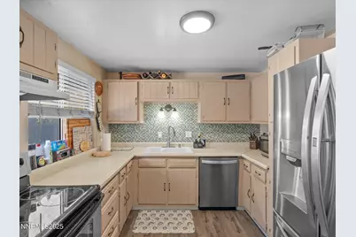 1450 Wyoming Avenue, Reno, NV 89503 - Photo 8