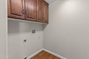 255 Circle Dr, Reno, NV 89509 - Photo 22