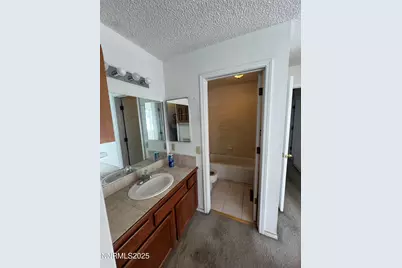 7310 Lindsey Lane, Sparks, NV 89436 - Photo 20