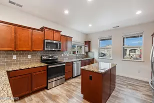 18718 Knott Crk Ct, Reno, NV 89508 - Photo 8