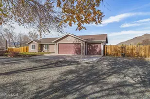 1362 Kim Pl, Minden, NV 89423 - Photo 2