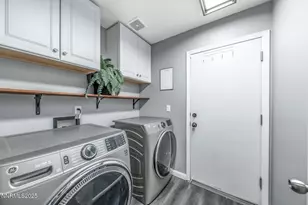 7447 Findhorn Dr, Reno, NV 89506 - Photo 18