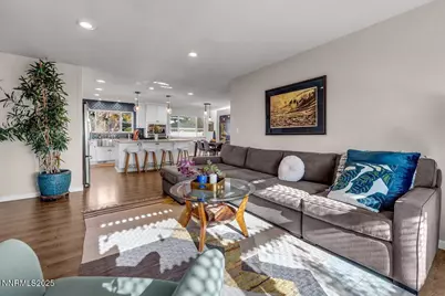3880 Piccadilly Drive, Reno, NV 89509 - Photo 8