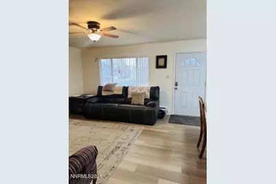 604 Oakwood Drive #APT 1, Sparks, NV 89431 - Photo 2