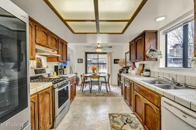 1476 Jessica Lane #D, Gardnerville, NV 89410 - Photo 10