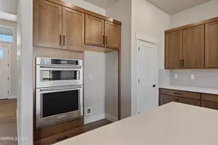 7240 Silver King Dr, Sparks, NV 89436 - Photo 20