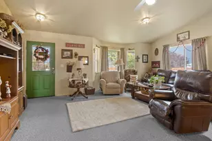 215 Hunter Park Wy, Fallon, NV 89406 - Photo 12