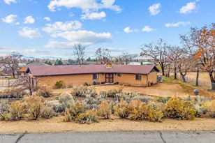 95 E Bonanza Dr, Carson City, NV 89706 - Photo 2