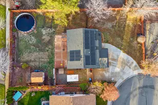 18205 Fontana Ct, Reno, NV 89508 - Photo 6