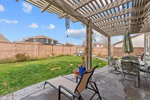 10755 Copper Lake Dr, Reno, NV 89521 - Photo 32