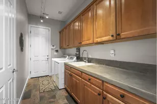 4560 Silian Ct, Sparks, NV 89436 - Photo 26
