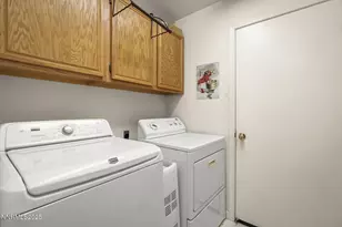 3059 Creekwood Dr, Reno, NV 89502 - Photo 18