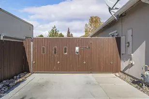 2810 Tobiano Dr, Reno, NV 89521 - Photo 36