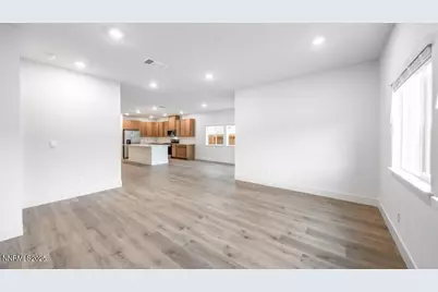 4233 White Feather Way, Sparks, NV 89436 - Photo 12
