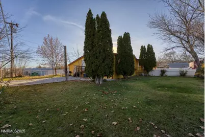 150 W 5th Avenue, Sun Valley, NV 89433 - Photo 32
