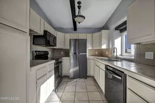 10810 Chesapeake Dr, Reno, NV 89506 - Photo 14