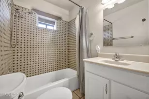 10810 Chesapeake Dr, Reno, NV 89506 - Photo 26