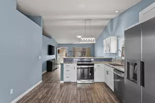 17795 Georgetown Dr, Reno, NV 89508 - Photo 8