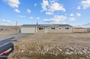 11567 Tupelo St, Reno, NV 89506 - Photo 2