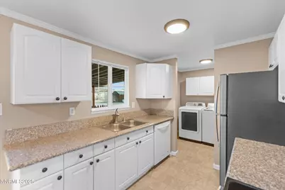 11567 Tupelo Street, Reno, NV 89506 - Photo 8