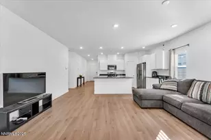 7523 Grassy Plns Dr, Reno, NV 89506 - Photo 8
