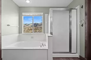 7227 Heatherwood Dr, Reno, NV 89523 - Photo 38