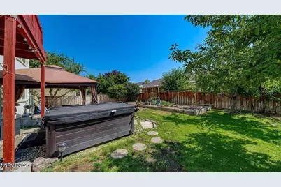 7302 Little Easy Street, Sparks, NV 89436 - Photo 18