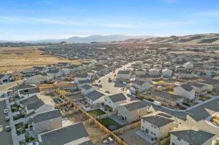 1383 Old Barn Rd, Sparks, NV 89436 - Photo 12