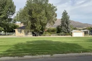 1385 S Bridge St, Winnemucca, NV 89445 - Photo 1