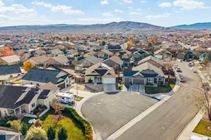 689 Canary Cir, Fernley, NV 89408 - Photo 22