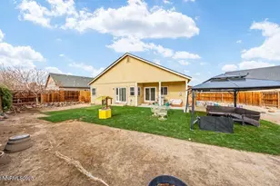 689 Canary Cir, Fernley, NV 89408 - Photo 28