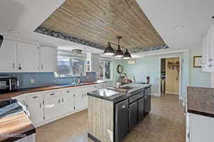 5595 Goldenrod Dr, Reno, NV 89511 - Photo 10