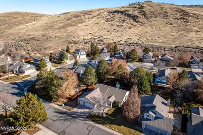 5466 Santa Rosa Avenue, Sparks, NV 89436 - Photo 6