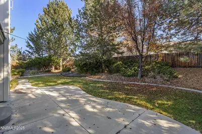 5466 Santa Rosa Avenue, Sparks, NV 89436 - Photo 18