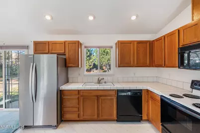 391 Taryn Drive, Spanish Springs, NV 89436 - Photo 8