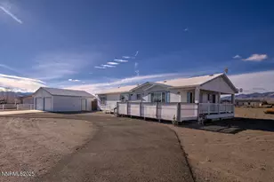 6225 Andersen Ln, Stagecoach, NV 89429 - Photo 2