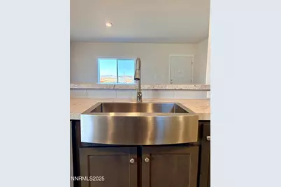 3135 Rawhide, Silver Springs, NV 89429 - Photo 14