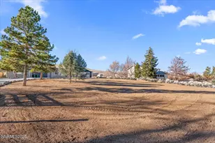 10655 Silver Spur Dr, Reno, NV 89508 - Photo 24