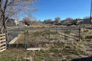 5595 Yukon Dr, Sun Valley, NV 89433 - Photo 30