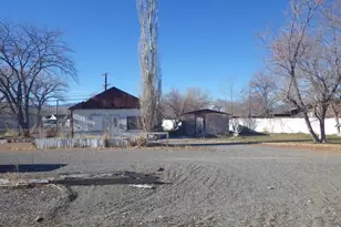 360 E 2nd St, Battle Mountain, NV 89820 - Photo 8