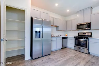 604 Selene Moon Street, Reno, NV 89506 - Photo 6