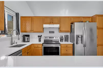 7008 Mozart Court, Sun Valley, NV 89433 - Photo 10