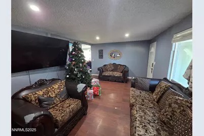 10001 Gabro Street, Reno, NV 89506 - Photo 6