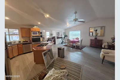117 Primrose Drive, Fernley, NV 89408 - Photo 4