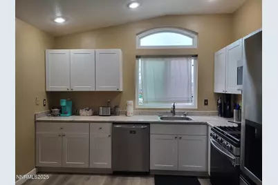 7871 Anchor Point Court, Reno, NV 89506 - Photo 10