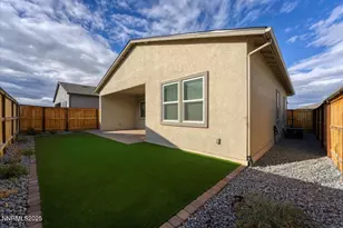 2285 Jagged Peak Ln, Sparks, NV 89436 - Photo 32