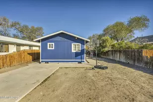 687 Douglas St, Fallon, NV 89406 - Photo 4